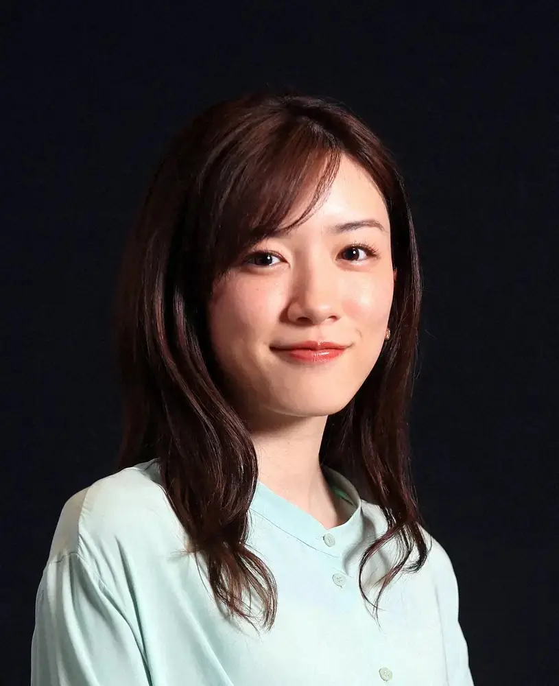 永野芽郁の困惑した表情